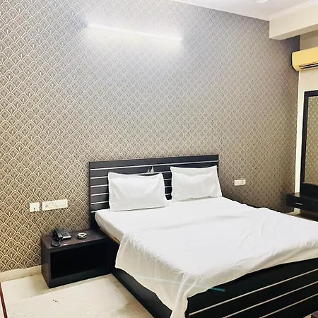 Hotel Omkar-3